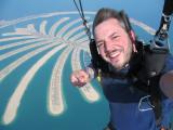 Mark Ewert über der Palm Jumeira (Dubai), 2010 (Foto: Mark Ewert)